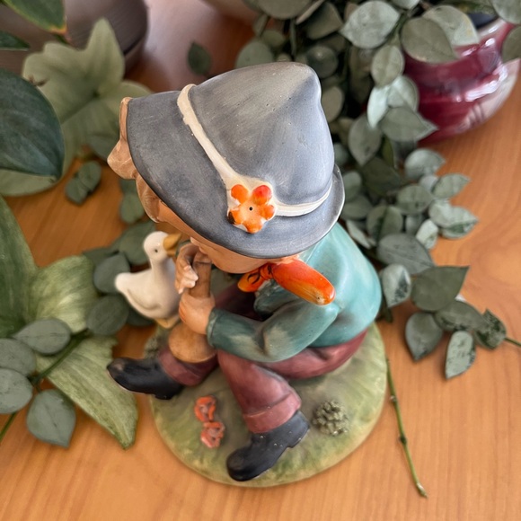 Erich Stauffer "Barnyard Lyrics" Figurine Boy With Horn Limited Edition 1950’s - Picture 8 of 13